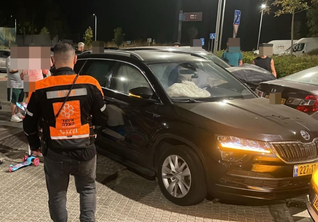 תאונת דרכים במעורבות שלושה כלי רכב בטירת כרמל (צילום: איחוד הצלה)