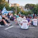 חסימה, שיבוש, הפרעה, חורב, ישיבה, יושבים, מחאה, אוקטובר, עכשיו, אמונה, החזרה, הזדהות, הפגנה, כאב, כיכר, געגוע, דגל, חמאס, חטוף, חטופים, חפים מפשע, חרבות ברזל, טרור, מלחמה, מאבק, מחאה, מחבל, מחבלים, מנהרה, מנהרות, מטה, מתגעגעים, משפחה, משפחות, עוטף עזה, עצרת, עם ישראל, פוסטרים, מדבקות, סטיקר, סולידריות, סרט, סרט צהוב, שבוי, שבויים, שביעי באוקטובר, שלט, תמיכה, צהוב, זעקה, BringThemHomeNow