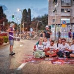 מצעד גאווה, מצעד הגאווה, גאווה, קהילה גאה, מצעד שוויון, זכויות להט"ב, קהילת הלהט"ב, דגלי גאווה, צבעי הקשת, חופש אהבה, שוויון זכויות, קהל מגוון, חגיגת גאווה, רחובות חיפה, מצעד בעיר, אהבה שוויון חופש, גיוון קהילתי, פסטיבל גאווה, גאווה בישראל, קוויר, LGBTQ