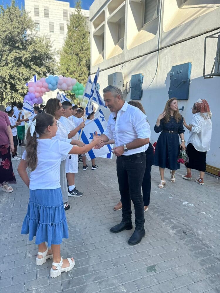 דודו כהן, ראש העיר פותח את שנה"ל תשפ"ו (צילום: ע.טירת כרמל)