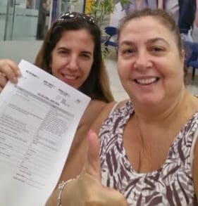 המתנדבות יעל בן שבת ואפרת לבב, מעמודי התווך של העמדה (צילום: אלבום פרטי)