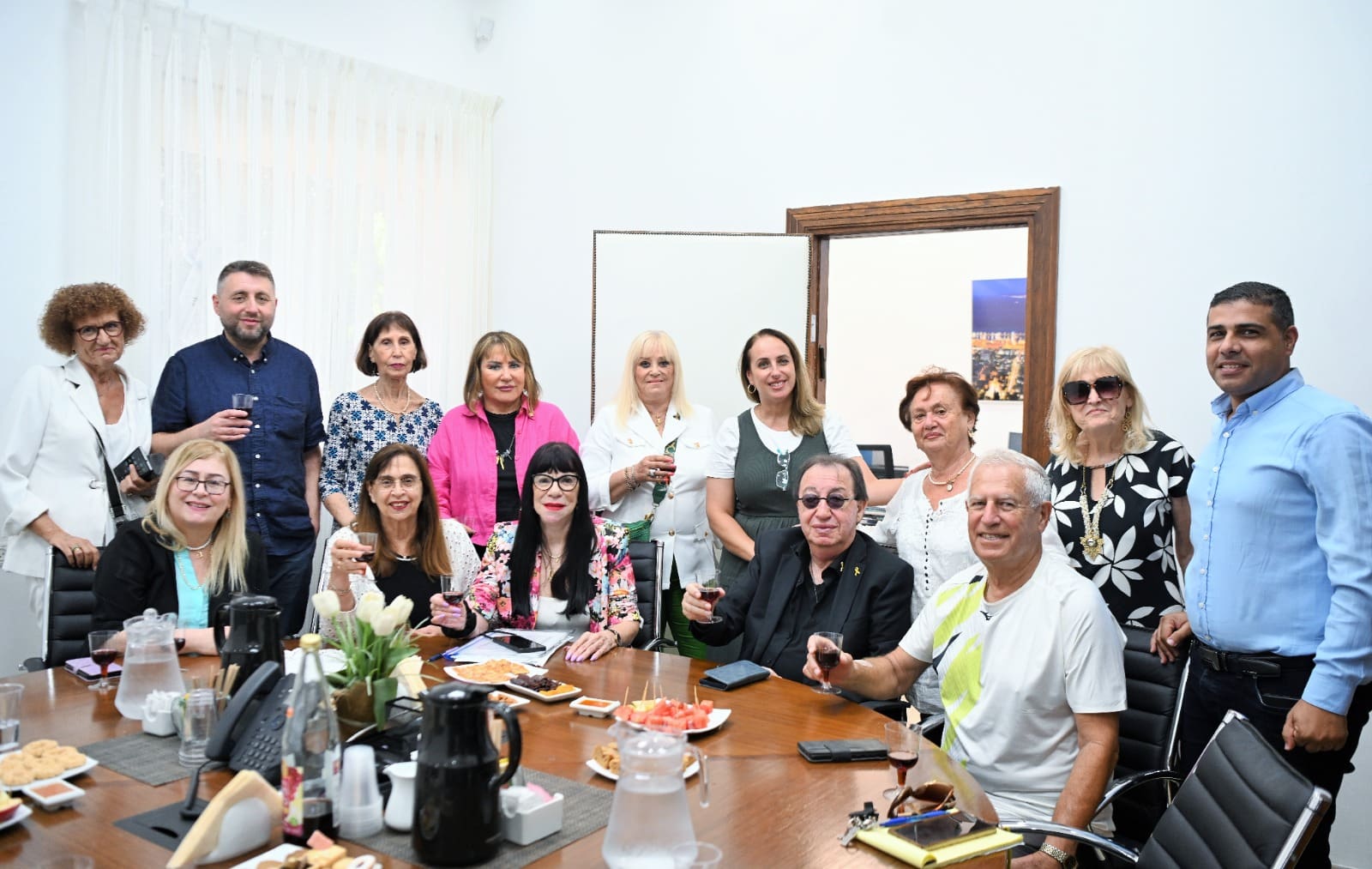מבצע הקש בדלת ישיבת הכנה (צילום: ראובן כהן -עריית חיפה)
