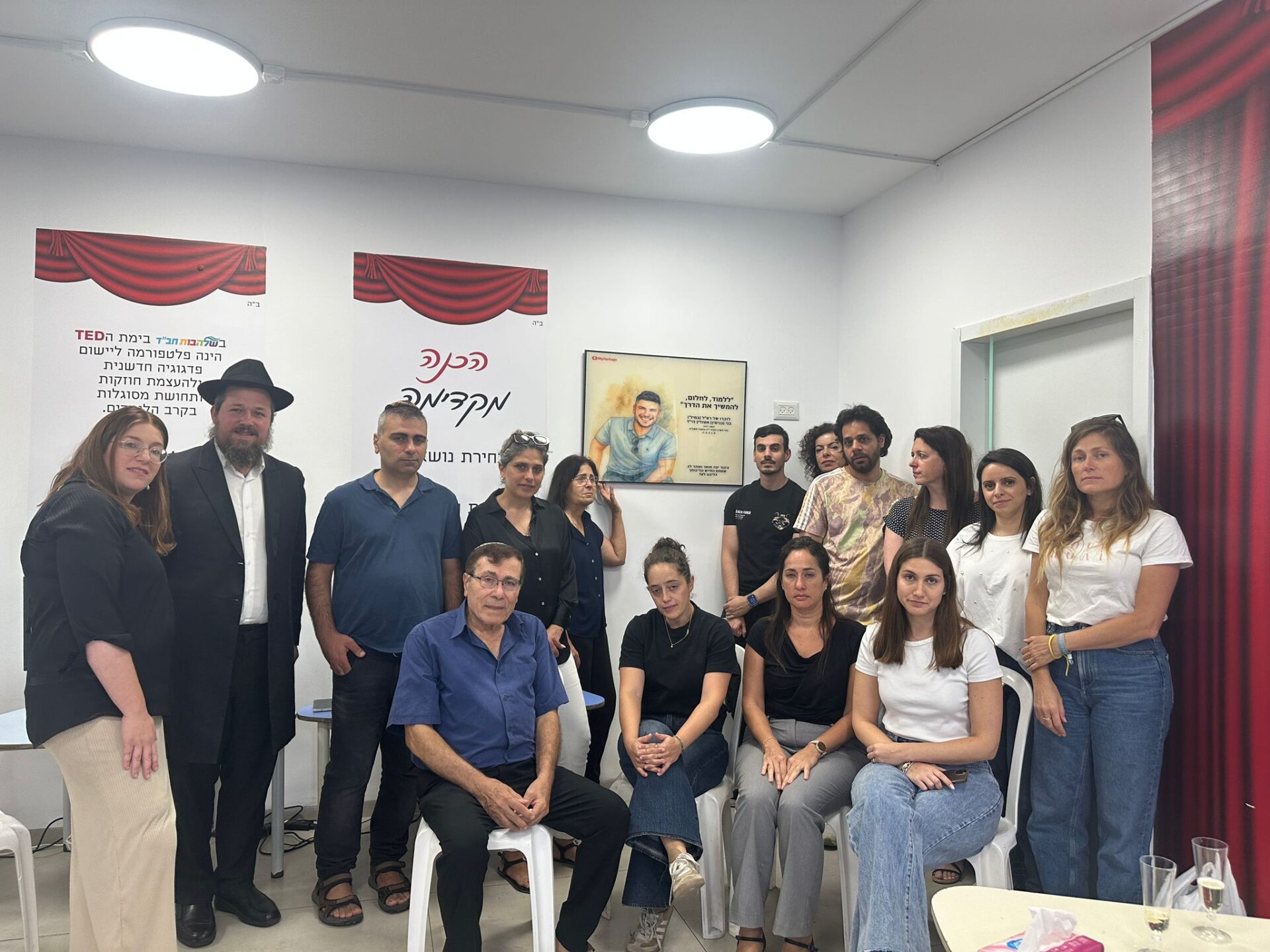 חדר מחשבים חדש לזכר בנימין (בני) אסולין ז