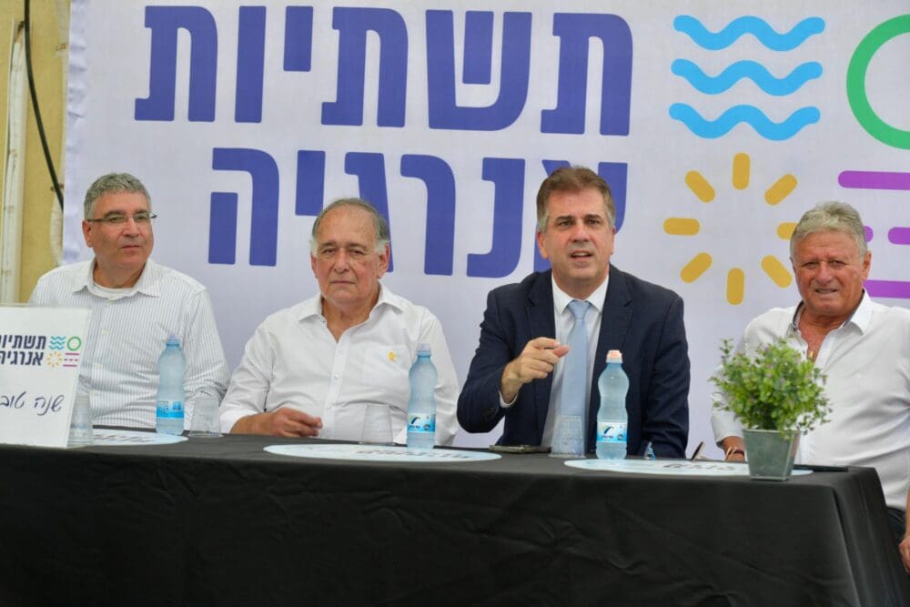 טקס פינוי חוות המכלים בקריית חיים (צילום: שרון לייבל)