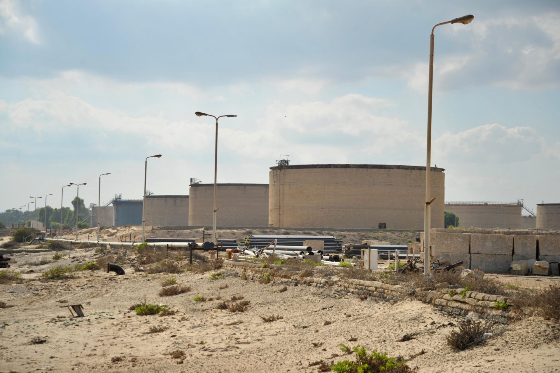 חוות המכלים בקריית חיים (צילום: שרון לייבל)
