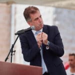 פינוי מכלים, חוות מכלים, מיכלים, קריית ביאליק, קריית ים, קריית חיים, טקס רשמי, תשתיות אנרגיה, אנרגיה וסביבה, קיימות, פיתוח עירוני, קהילה מקומית, חוף הים, קריית חיים מזרחית, שיקום סביבתי, סגירת מתקן תעשייתי, הסרת מכלי דלק, שיקום קרקע, איכות הסביבה, עיריית חיפה, יונה יהב, אלי כהן, חיים אביטן, עוזי לוין, אלי דוקורסקי, בופי נקש, אביהו האן, דוד אבן צור, משרד האנרגיה, אריאל קלנר, ח״כ, שר האנרגיה והתשתית, ממשלה, הסטורי, זיהום