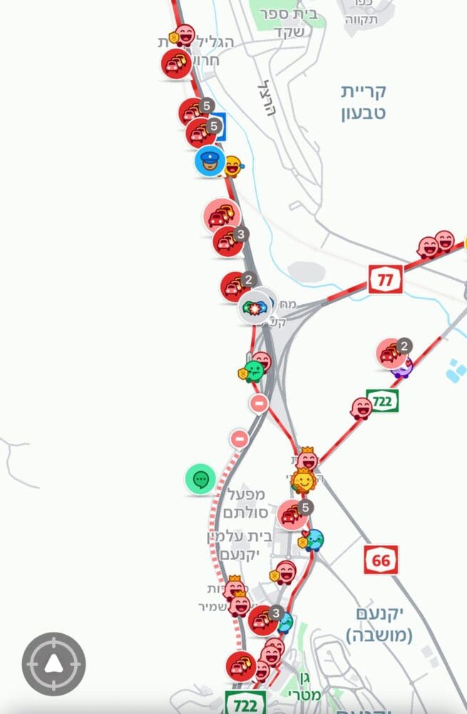 תאונה בכביש 6 בין יוקנעם לטבעון - שיבושי  תנועה במקום - גבר פונה במצב בינוני • 21/9/25 (מפה מ-WAZE)