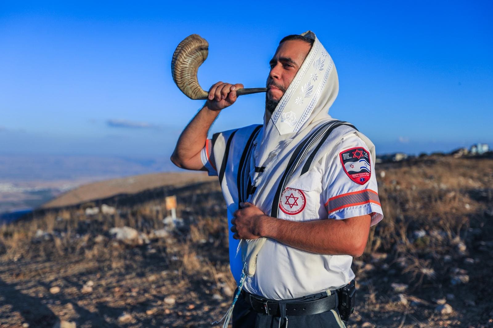 מד