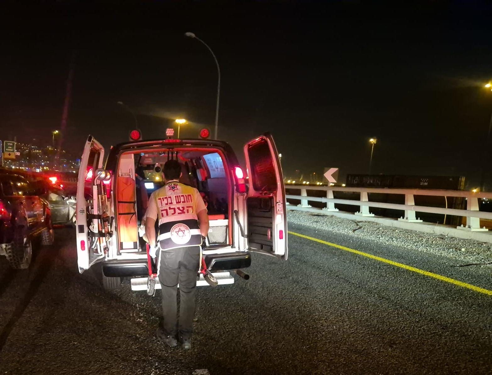 תאונה בנתיבי המפרץ (צילום: ארגון הצלה)