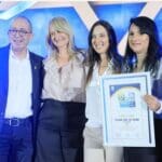 פרס החינוך למנהלת נעמה יעקובוביץ (צילום:רונן חורש)