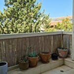 בבית אביבה גלברט – מבט ממרפסת הבית אל נוף האזור (צילום: רחלי אורבך)