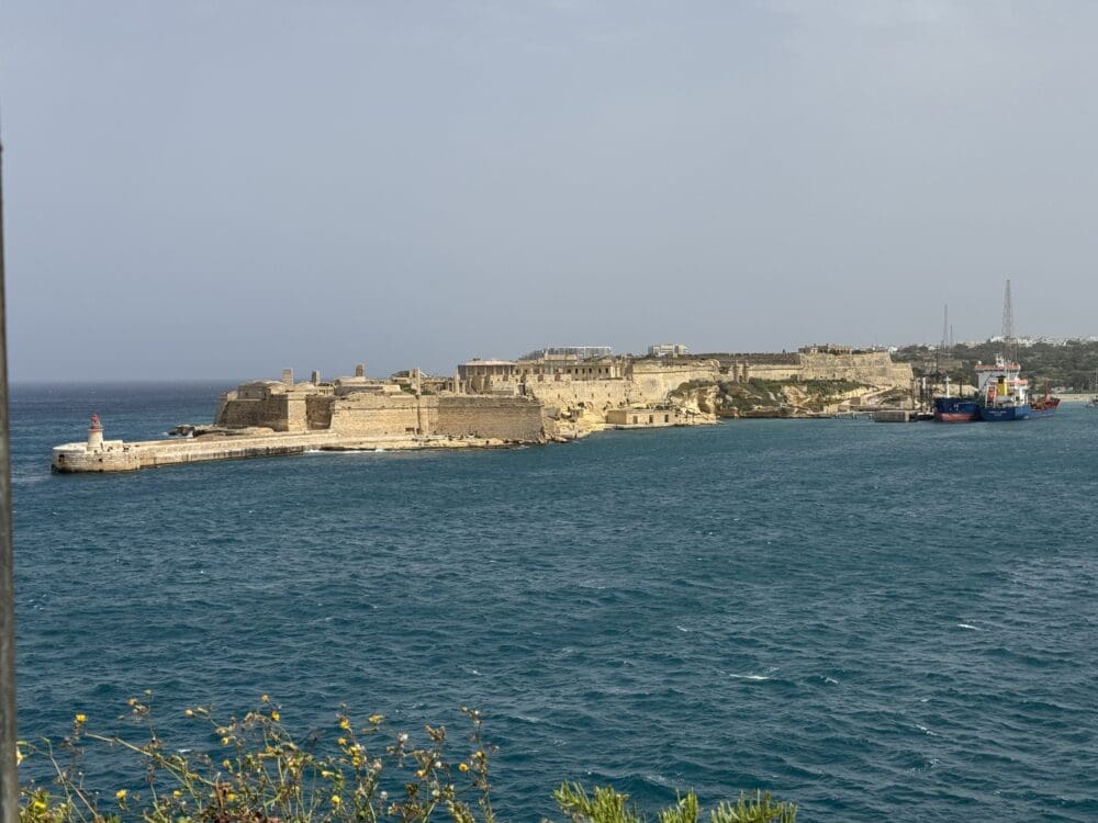  ולטה -  Valletta - מלטה - מבט אל מפרץ מחומות העיר העתיקה (צילום: ירון כרמי)