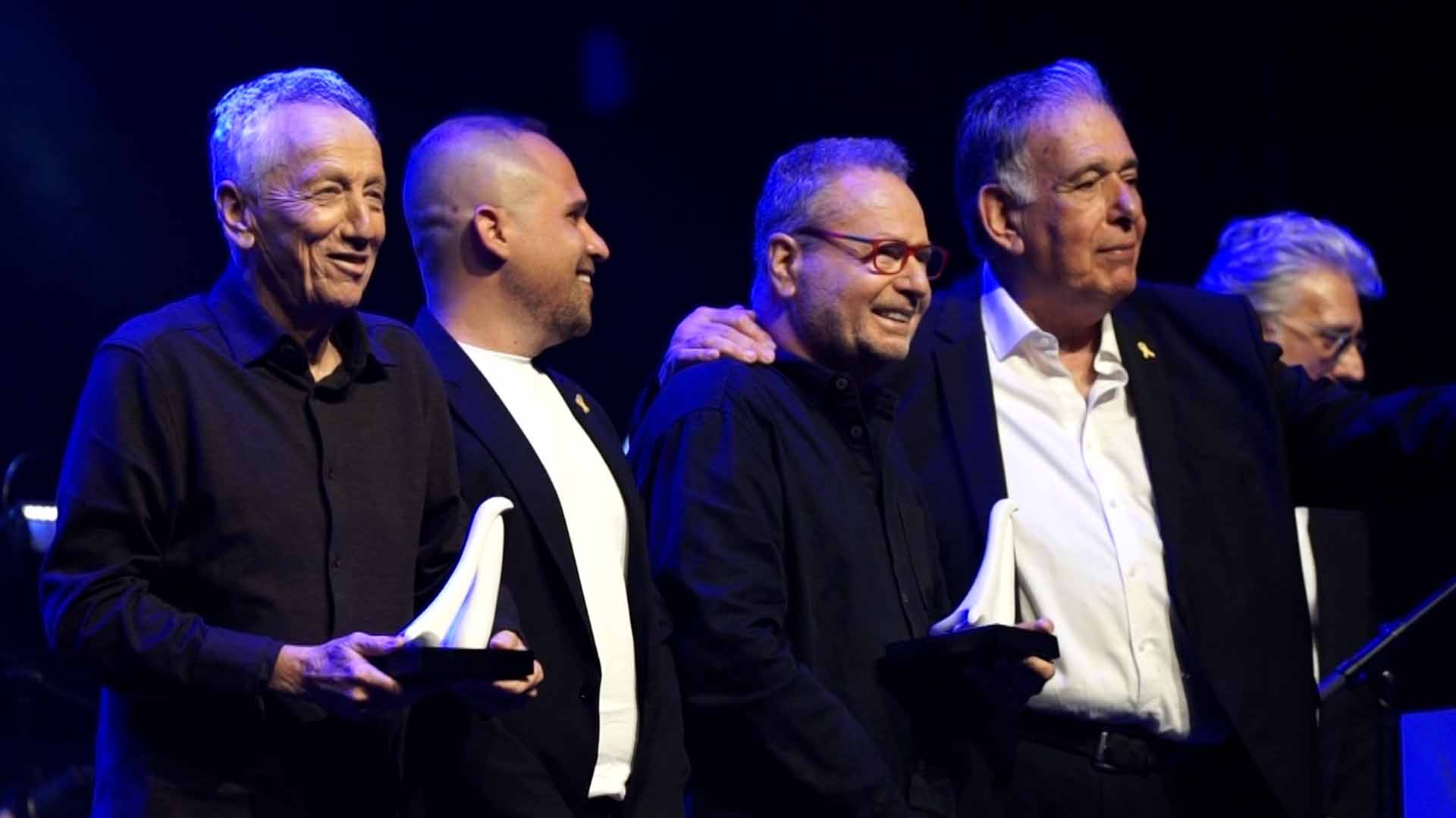 פסטיבל הסרטים ה-41 בחיפה - הענקת פרס מפעל חייםה למוני ובראבא (צילום: חי פה-tv)