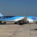 מטוס נוסעים של חברת TUI – שדה התעופה של פאפוס – קפריסין (צילום – ירון כרמי)