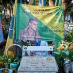 תומר קרן, גולני, לוויה צבאית, חיפה, ישראל, חייל, הלוויה, כבוד, דגל ישראל, קבורה צבאית, בית עלמין צבאי, מדים, ארון קבורה, מסע הלוויה, זיכרון, שבר, שתיקה, אבל, רובה, רובים, נשק, חיילים, עמידה, מסדר, דום, הנפת דגל, דממת כבוד, נעימת אל חנן, כיתת יורים, קצינים, משפחה שכולה, אזרחים, פרחים, זר פרחים, אנדרטה, קבר, חלל, חללים, מלחמה, קרב, נפילה, נפלו, נפל, עצמאות, מדינה, משמרתם, מטח כבוד, מצבה, מצבות, אמא, אבא, גבעתי, צה״ל, גיבור, דגלים, יחידה, יחידות, גולני, צנחנים, נח"ל, כפיר, חטיבת הקומנדו, סיירת מטכ"ל, שייטת 13, יחידת שלדג, שריון, תותחנים, הנדסה קרבית, חיל האוויר, חיל הים, מודיעין, פיקוד העורף, תקשוב, עצב, יגון, כואב, געגוע, הערכה, גאווה, תנחומים, תקווה, התייחדות, כאב לב, שותקים, בוכה, דומעים, עם ישראל, הלב נשבר, שכול, גיבורים, מורשת, הקרבה, נצח, מגן, חוסן, דורות, עתיד, גבורה, אומץ, מסירות, נחישות, מורשת קרב, אחוות לוחמים, ציונות, שבועה, הבטחה, נצח ישראל לא ישקר, דמעות, כאב, צער, זיכרון עולם, לעד, בלבנו, נזכור, לא נשכח, אחינו, אחיותינו, תפילה, יזכור, שירות, גיוס, השתמטות, משתמטים, אזכרה, צוק איתן, חרבות ברזל, מבצע, עזה, לבנון, אירן, איראן, מלחמות, חגורה שחורה, מגן הצפון, חיצי הצפון, עלות השחר, מגן וחץ, עם כלביא, צפירה, טקס, טקס צבאי, הספד, פיגוע, טרור, מחבלים, חמאס