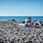 שישי אחה״צ בחוף בת גלים (צילום: שרון לייבל)