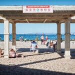 שישי אחה״צ בחוף בת גלים (צילום: שרון לייבל)