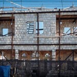 מבנה לשימור בבת גלים (צילום: שרון לייבל)