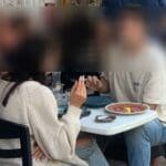 עישון אסור – אישה מעשנת בשטח מסעדה בחיפה (צילום – ירון כרמי)