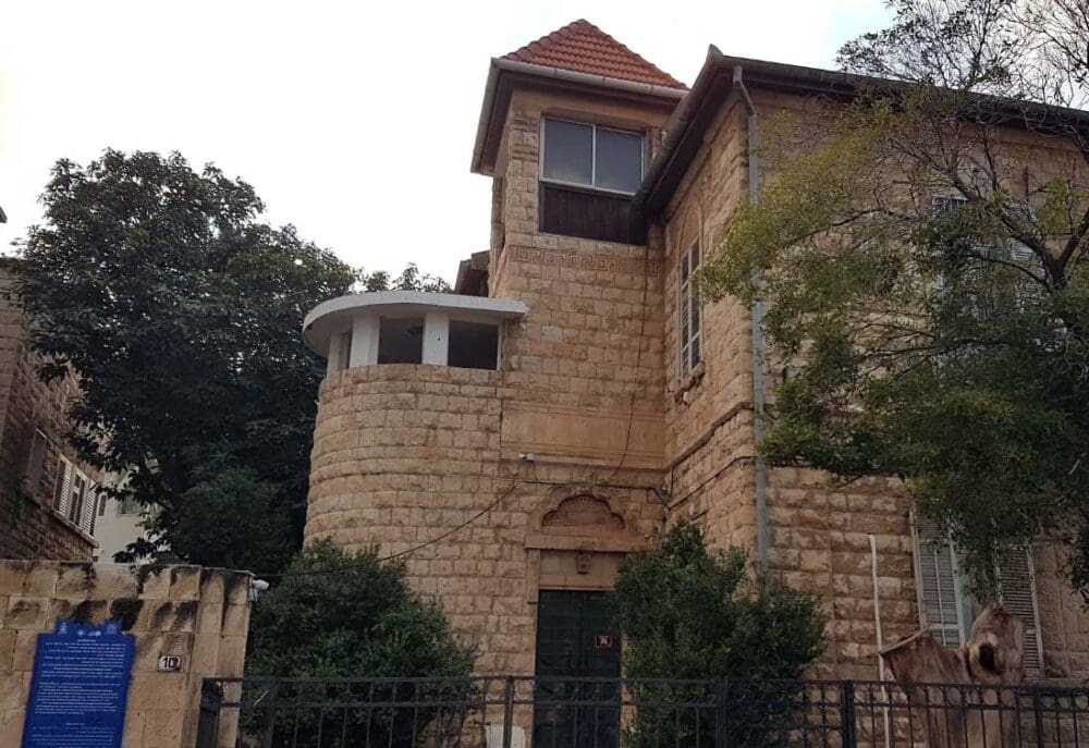 בית סמסונוב - אדריכלות יוצאת דופן - מבנה לשימור בשדרות בת גלים (צילום: שחר מורג)