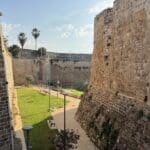 חומות העיר העתיקה – עכו (צילום: ירון כרמי)