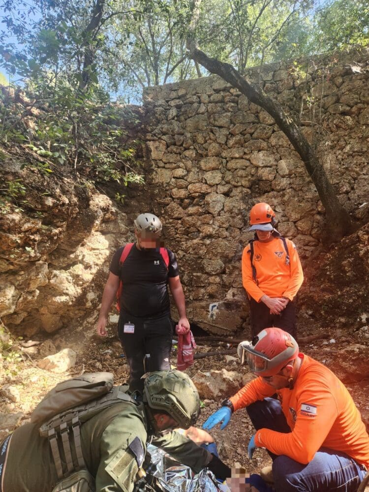 חילוץ דרמטי בכרמל (צילום: יחידת חילוץ "גליל כרמל")
