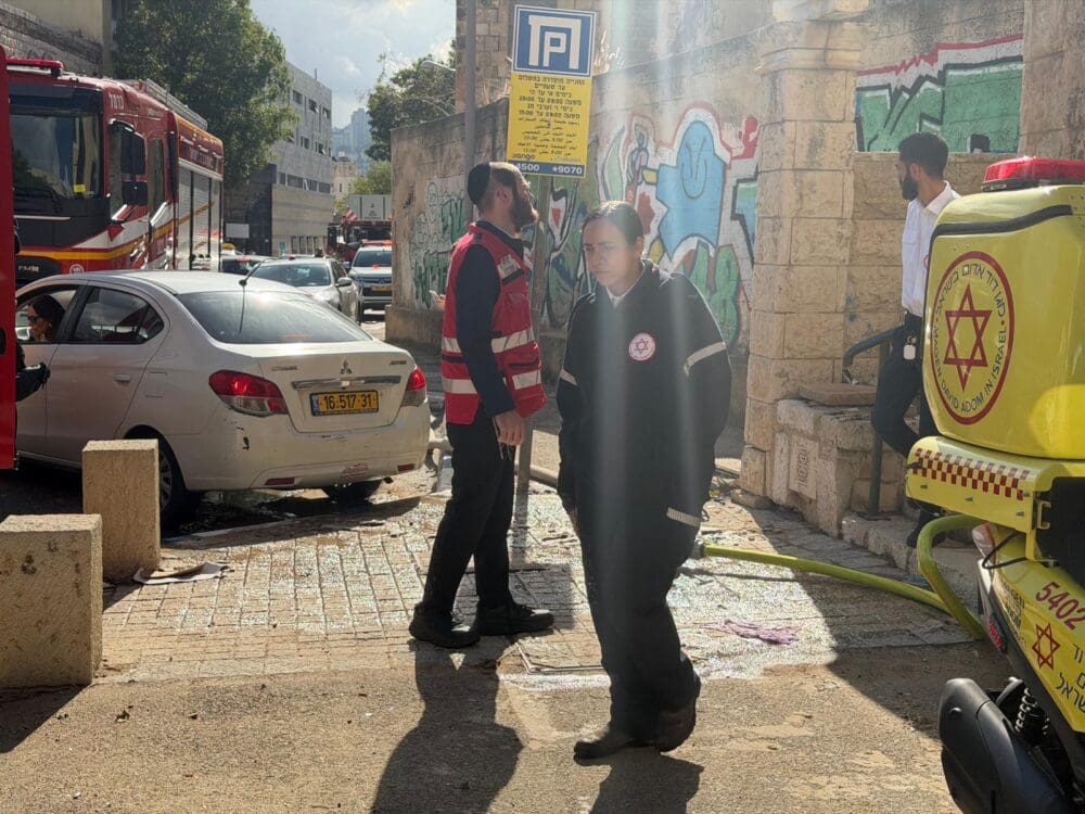 שריפה בעיר התחתית (צילום: כיבוי והצלה)