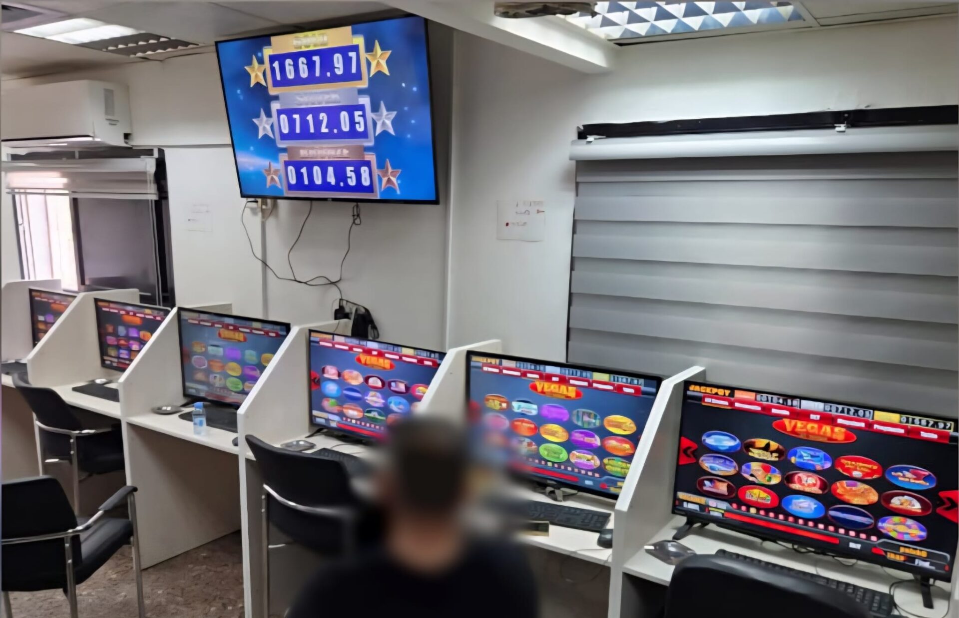 בתי הימורים בחיפה וטירת כרמל (צילום: משטרת ישראל)