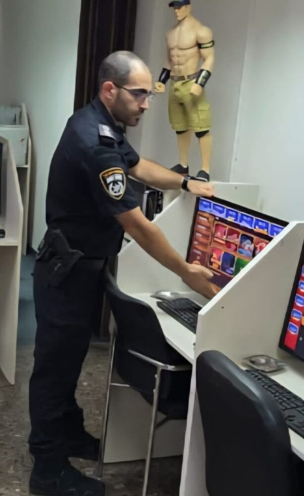 בתי הימורים בחיפה וטירת כרמל (צילום: משטרת ישראל)