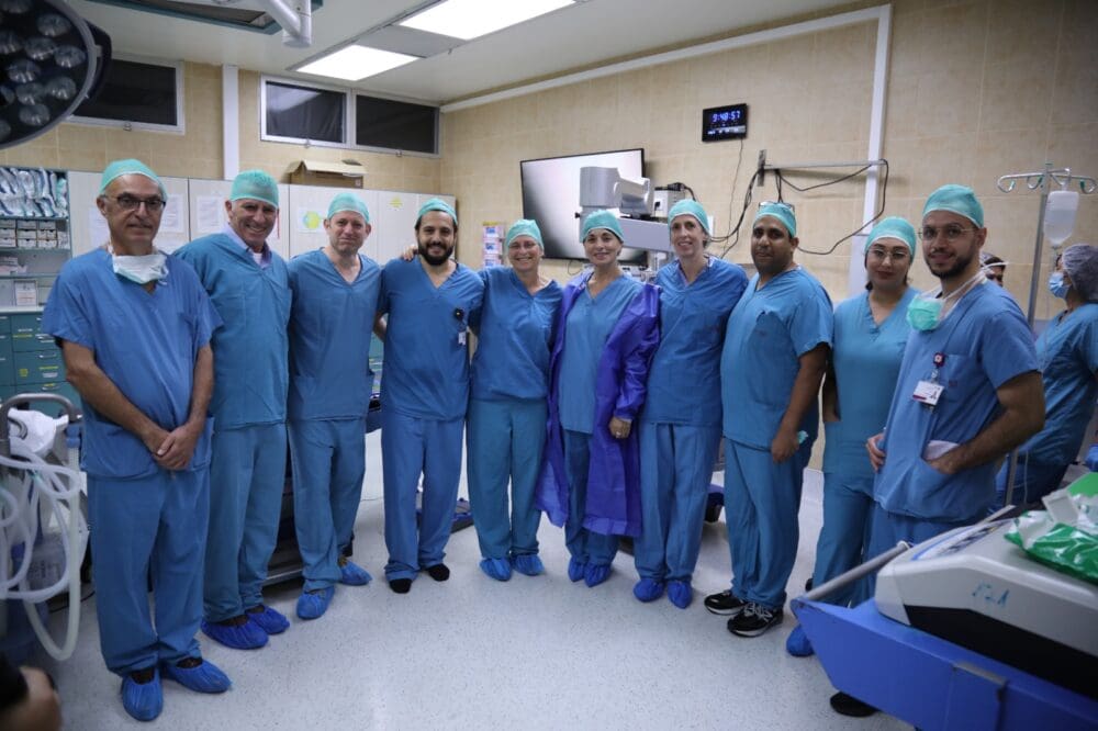 מתוך הניתוח פורץ הדרך שבוצע ברמב"ם (צילום: הקריה הרפואית רמב"ם)
