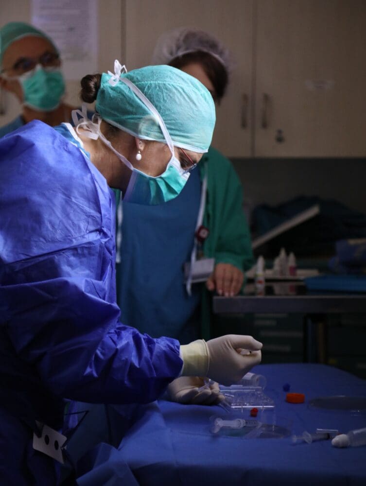 מתוך הניתוח פורץ הדרך שבוצע ברמב"ם (צילום: הקריה הרפואית רמב"ם)