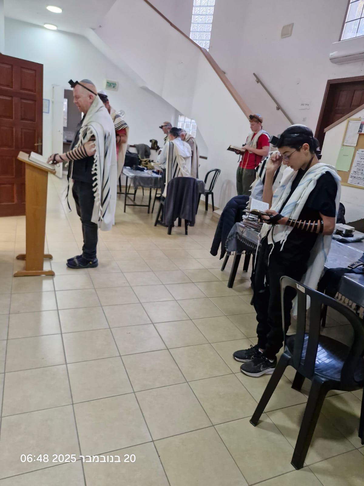וונדליזם בבית כנסת באחוזה (צילום: משה Mellick)