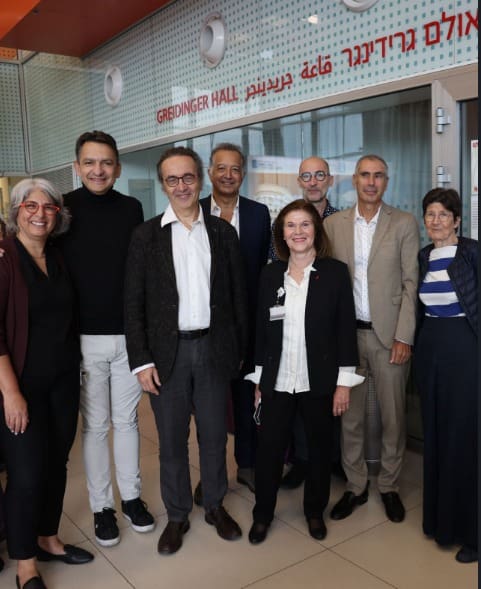 מששתפי הסימפוזיון על חידושים באונקולוגית ילדים (צילום: רמב