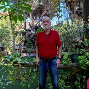 משה צמרת – גינתו של בעל "האצבעות הירוקות" (צילום: רחלי אורבך)