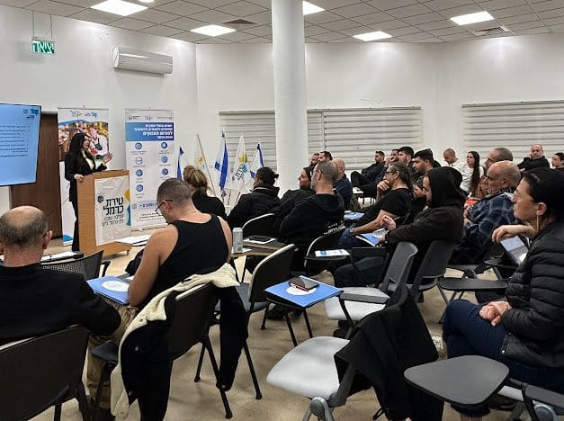חדשנות ברישוי עסקים: עיריית טירת כרמל מעצימה את בעלי העסקים המקומיים (צילום: עיריית טירת כרמל)