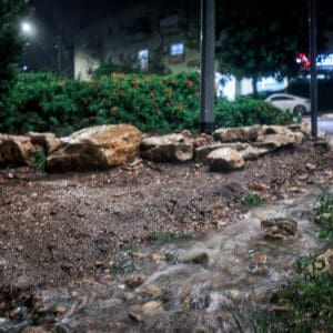 גשם, כביש, הצפה, שלולית, חורף, סכנה, רטוב, כרמל, דצמבר
