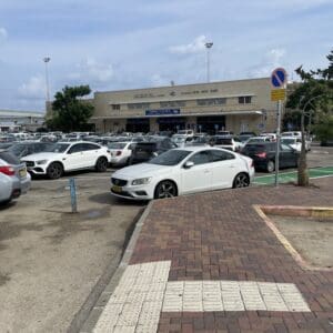 Parking_around_train_station_haifa_central2