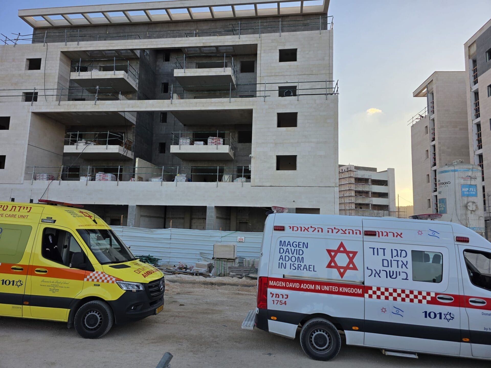 אתר בנייה ברכסים (צילום: מד