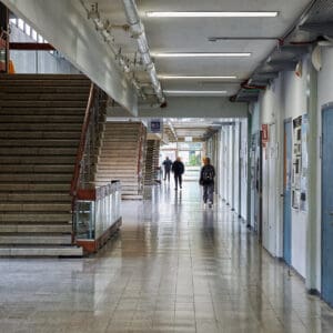 רפואה, השכלה גבוהה, אוניברסיטה, מגדל אשכול, רב תכליתי, אקדמי, לימודים, פקולטה, פקולטות,תואר, סטודנט, רכס הכרמל, הר הכרמל, פארק הכרמל, מפרץ חיפה, מבט פנורמי, קו רקיע, אוסקר נימאייר, ברוטליזם, בטון חשוף, בניין המדרגה, הספרייה המרכזית, מוזיאון הכט, מעונות, רכבלית, מחקר, מעבדות, רב-תרבותיות, תואר ראשון, תואר שני, דוקטורט, חוקרים, מרצים, אקדמיה, למיד