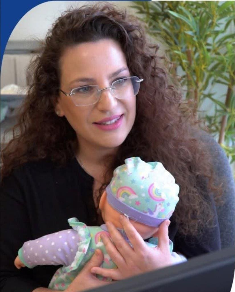 אורית ממן אושרת אחראית קהילת היולדות החדשה (צילום: מרכז רפואי כרמל)
