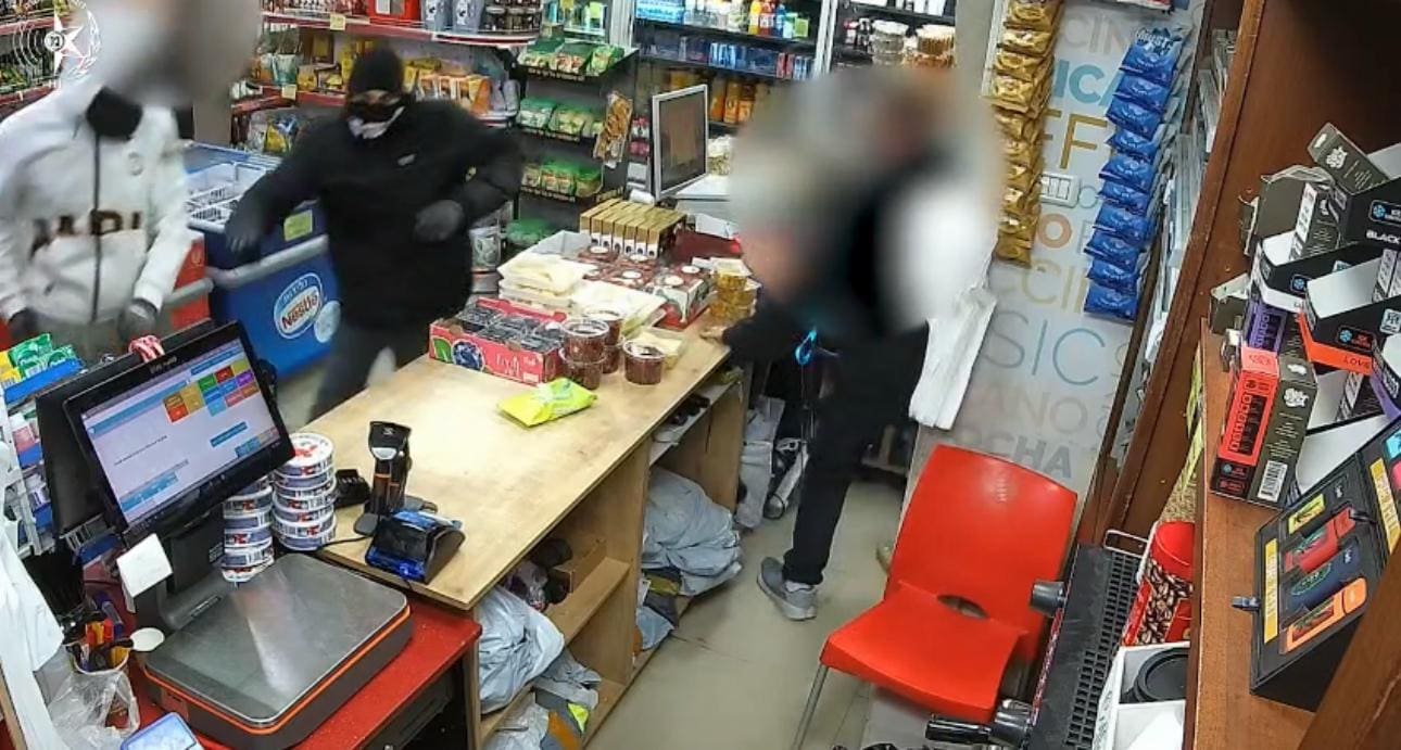 שוד בכרמל הצרפתי בחיפה (צילום משטרת ישראל)