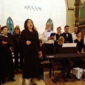 מקהלת גתית שרה בכנסיית סנט ג'ון, חיפה – את קטעי הסולו שרה זמרת הסופרן ילנה יבטושנקו (צילום: רחלי אורבך)