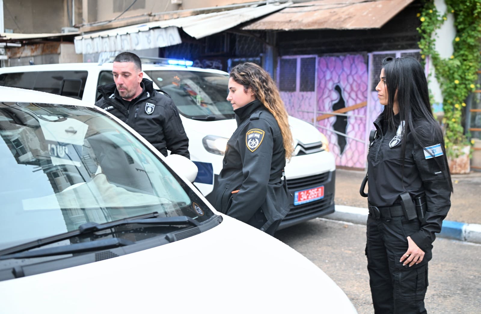 יחידת "עוז" השיטור העירוני בפעולה (צילום: ראובן כהן - עיריית חיפה)