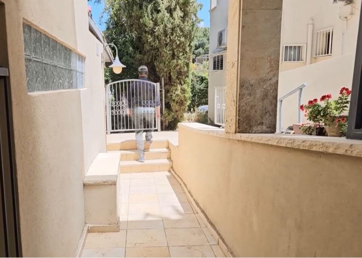 הזר (AI)