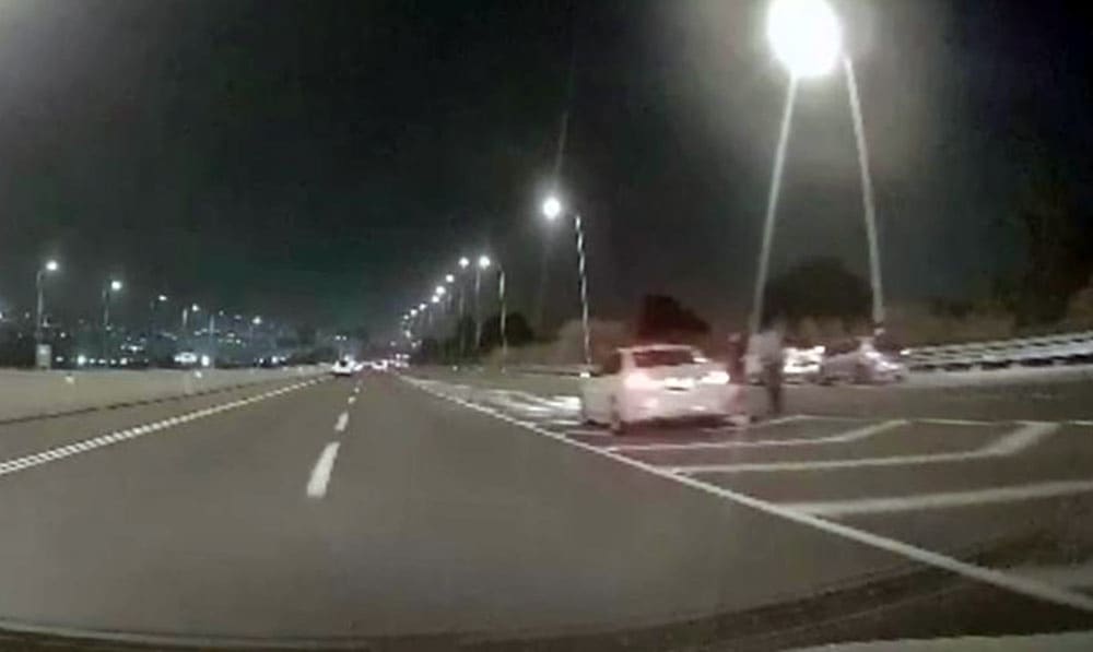 גבר שנפצע באירוע ירי והובא לחבירה עם צוותי מד