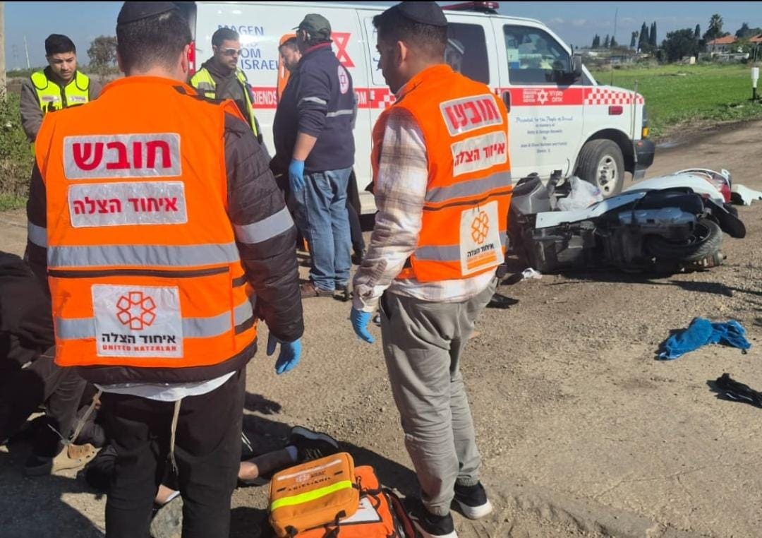 תאונה בצומת רכסים (צילום: איחוד הצלה)