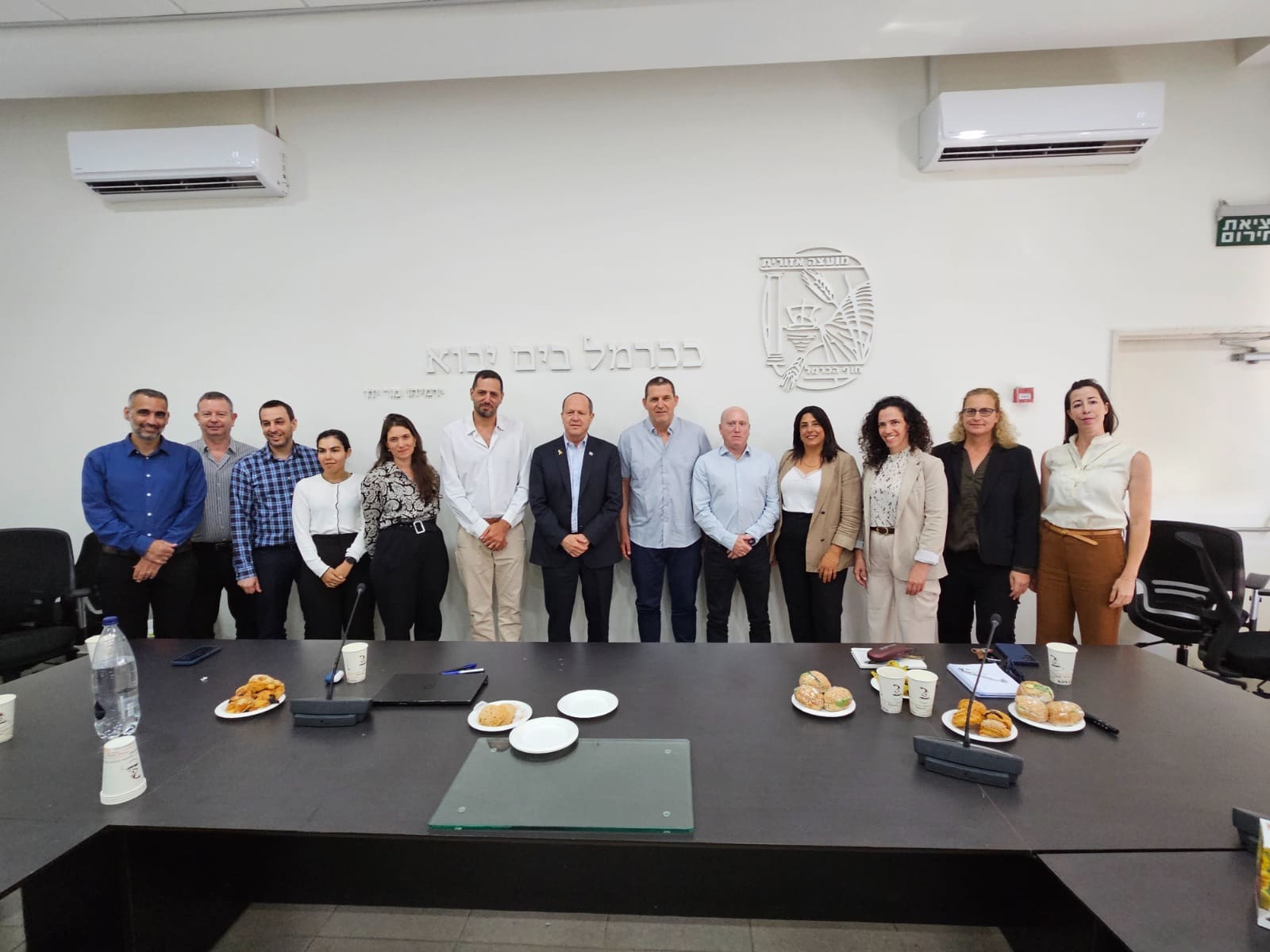 נציגי רשויות אשכול חוף (צילום: אשכול רשויות מישור החוף)