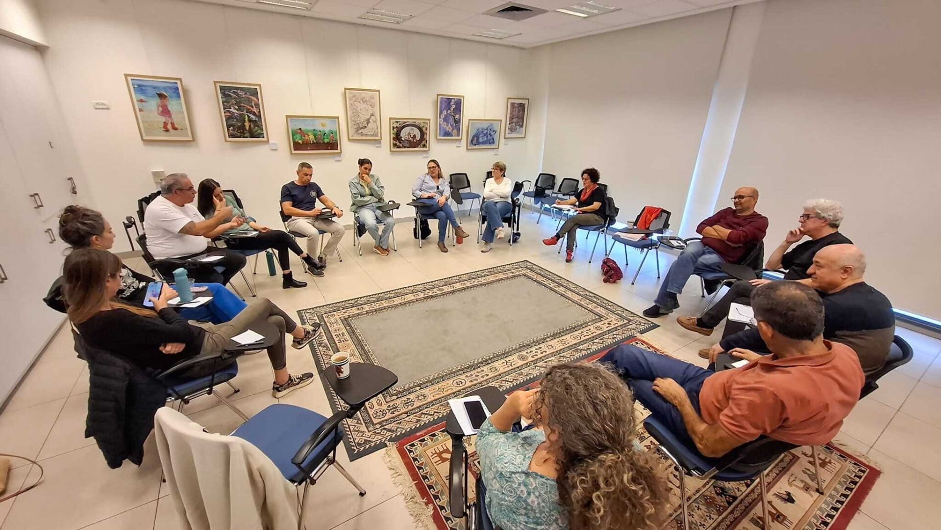 משתתפי הסדנה דר אבי גולדברג עם ענת נכטיגל דר עציוני צוות הסדנה (צילום: ירון חזן, מרכז רפואי כרמל)