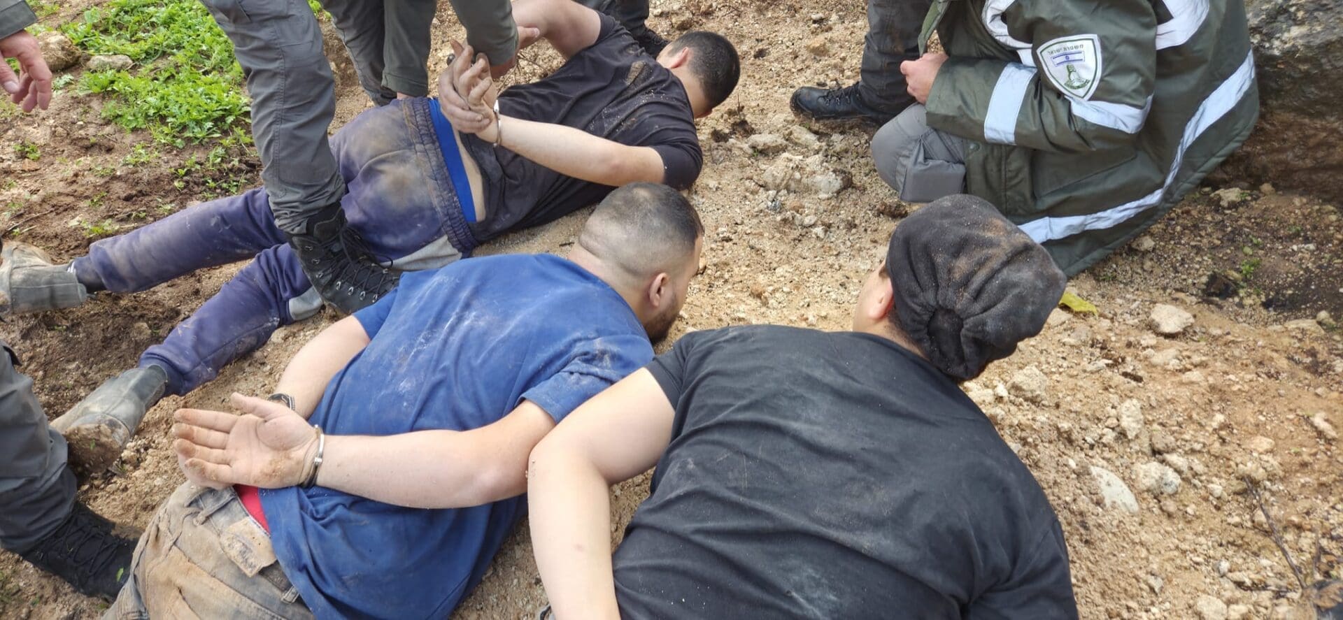 תפיסת החשודים (צילום: ניר דיסטלפלד רשות העתיקות)