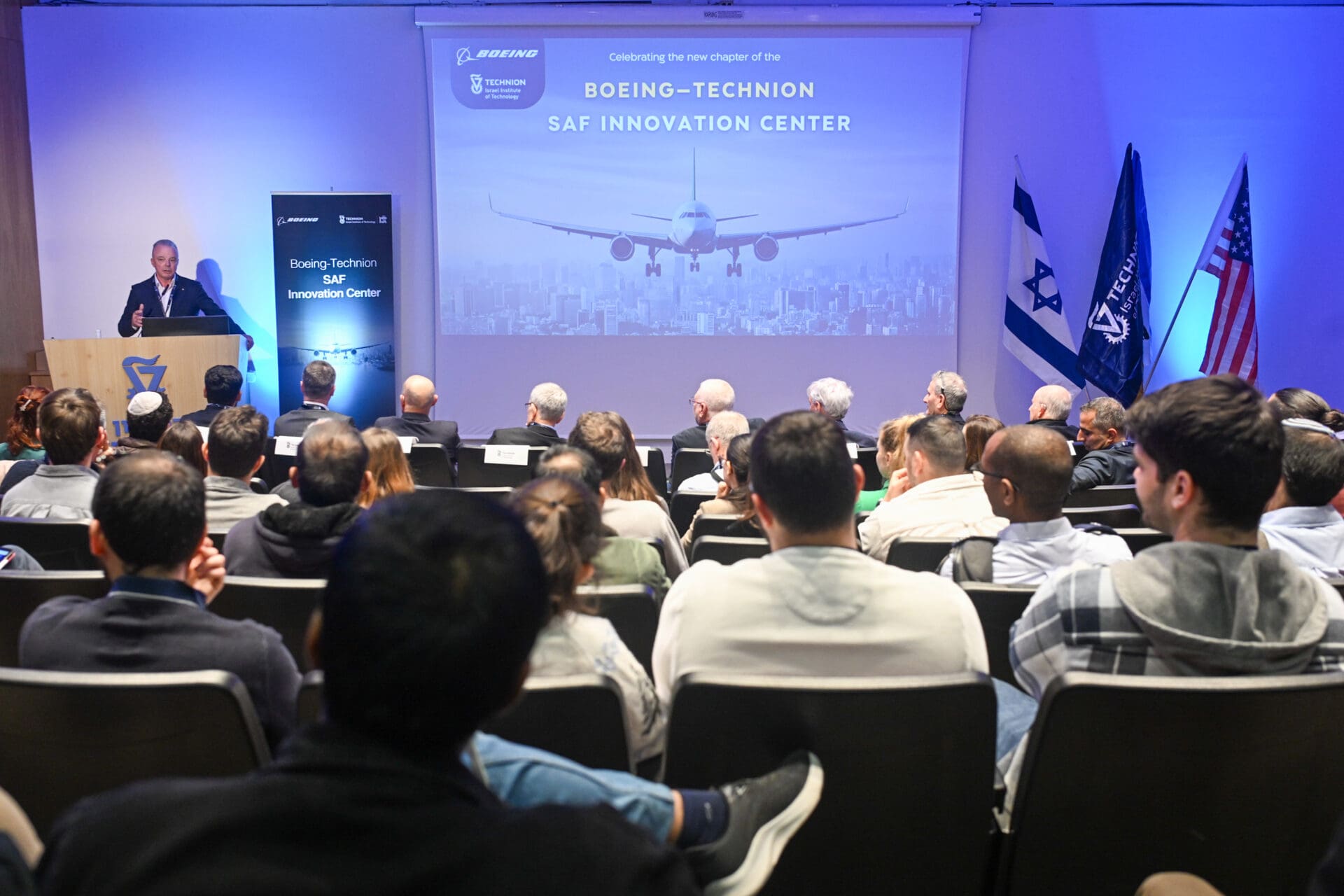 נשיא Boeing Global  ד"ר ברנדון נלסון בטקס (צילום: רמי שלוש - הטכניון)